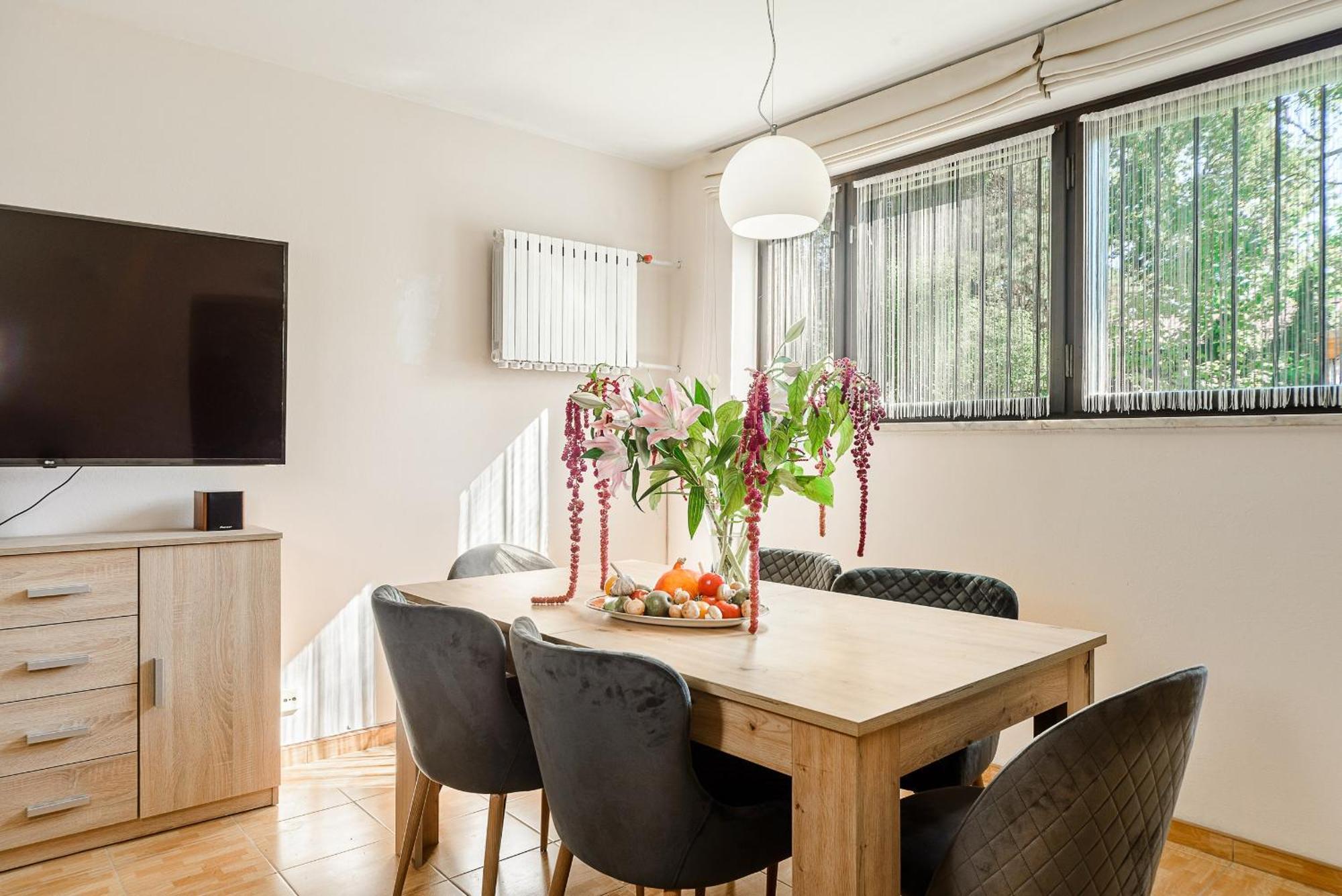 P&O Apartments Juhasow - Wawer Warsawa Bagian luar foto